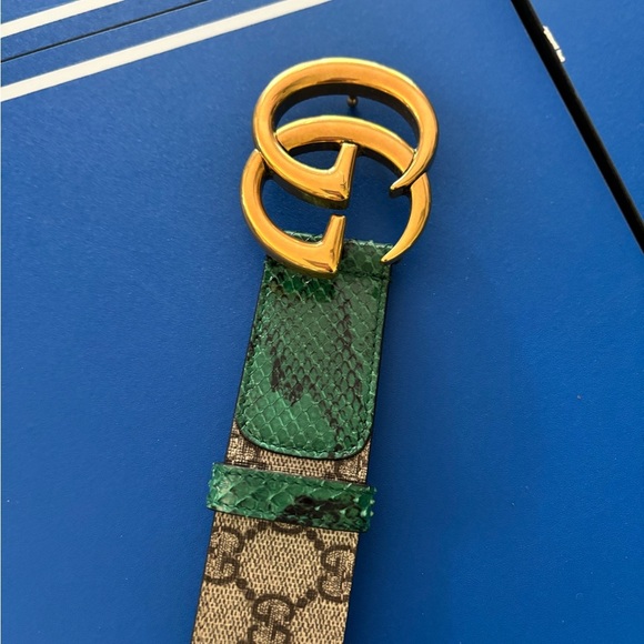 GUCCI Belt 75 30 Green Python Skin Signature Logo Print! Limited Edition RARE - Picture 4 of 5